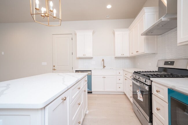 Building Photo - 3BR/3BA For Rent