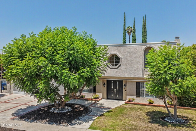 Building Photo - 22777 Brenford St