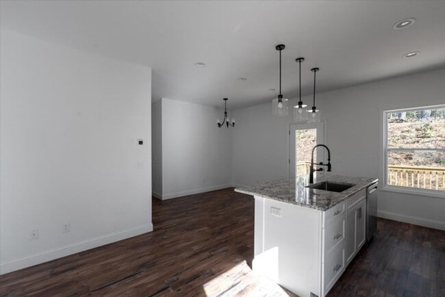 Building Photo - 131 Owenby Ln