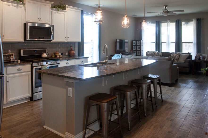 Kitchen - 9401 Privet Dr