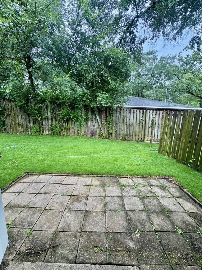 Building Photo - Available for Short-Term Only!