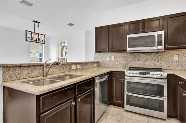 Building Photo - 9081 SW 169th Ct