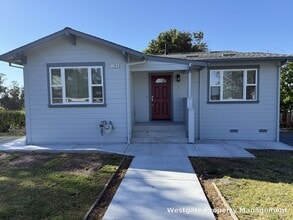 Building Photo - 1346 Skillman Ln