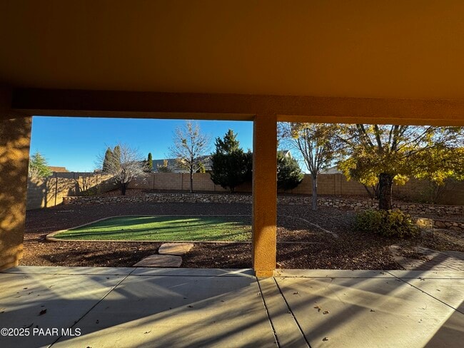 Building Photo - 6529 E Falon Ln