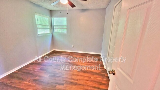 Building Photo - 9348 Culpeper Ave