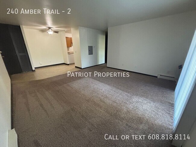 Building Photo - 240 Amber Trail