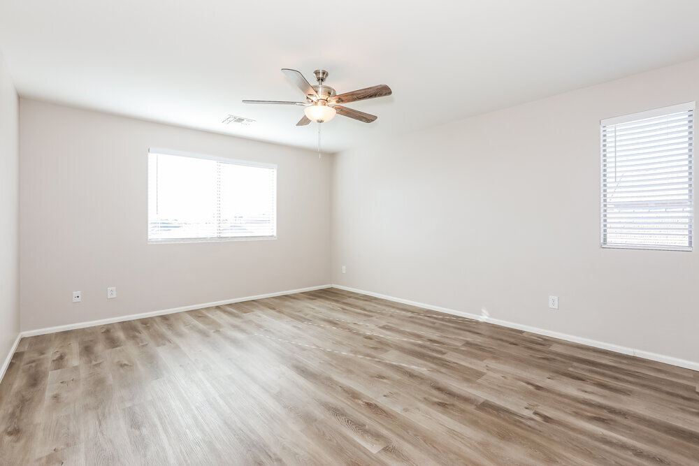 Building Photo - 1361 E Ryan Rd