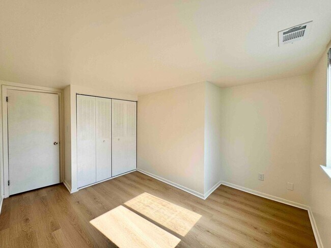 Building Photo - 3602 Rustic Ln