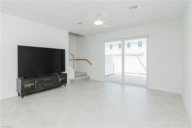 Building Photo - 14815 White Pearl Rd