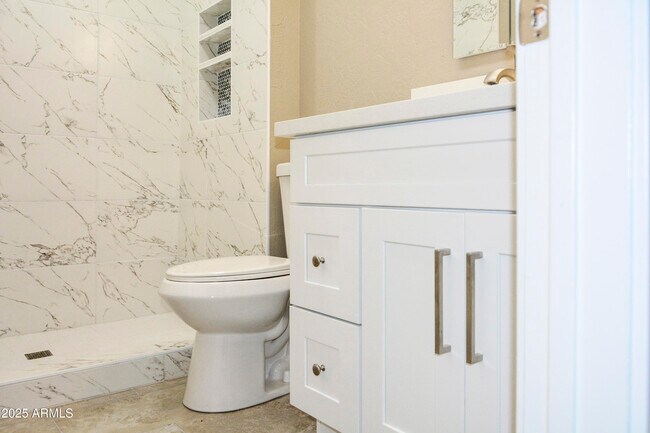 Building Photo - 14801 N Agua Fria Dr