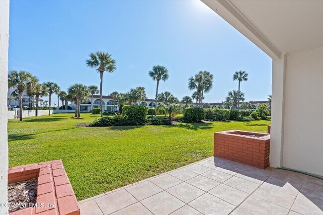 Building Photo - 11 Dondanville Rd