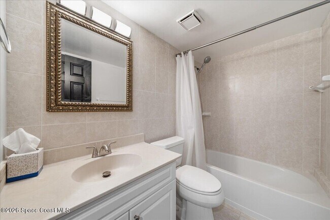 Building Photo - 1025 Rockledge Dr