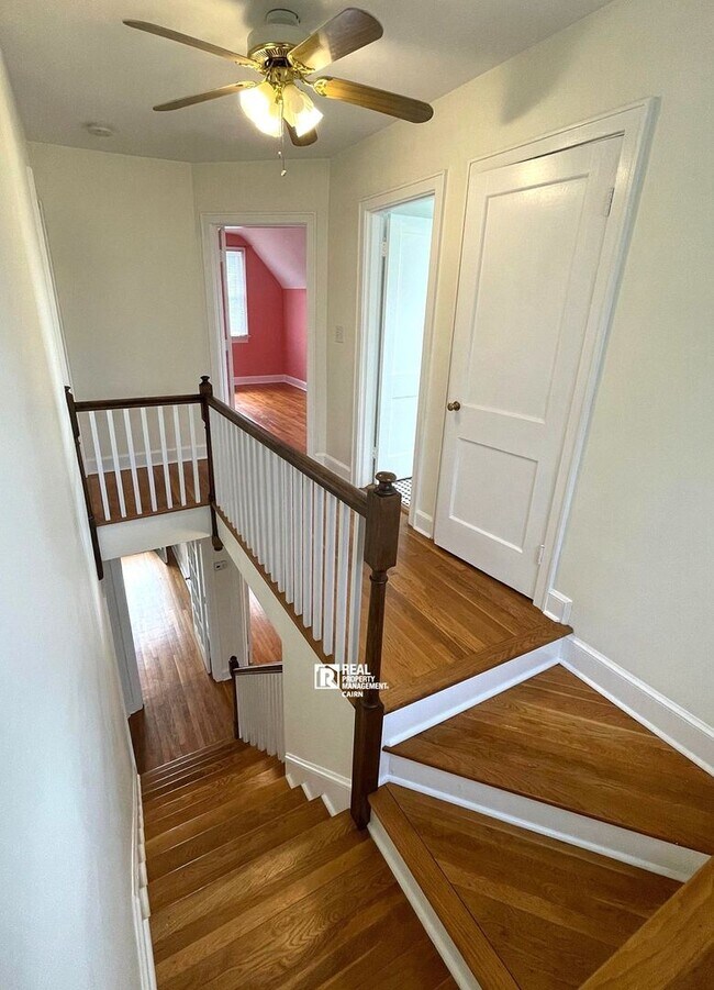 Building Photo - Charming 4 Bedroom, 2 Bath Home