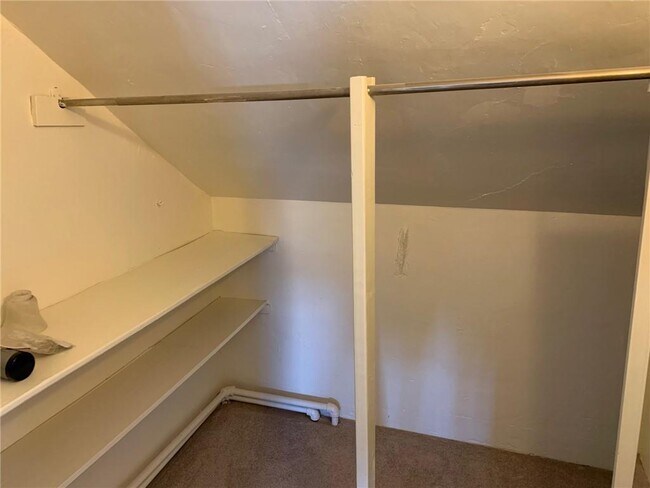 Building Photo - 113 Prospect Hill St