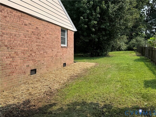 Building Photo - 9504 Ridgefield Rd