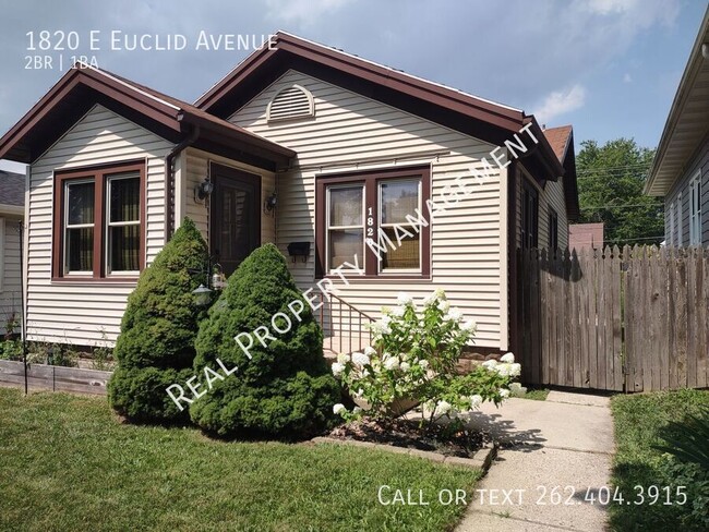 Primary Photo - 1820 E Euclid Ave