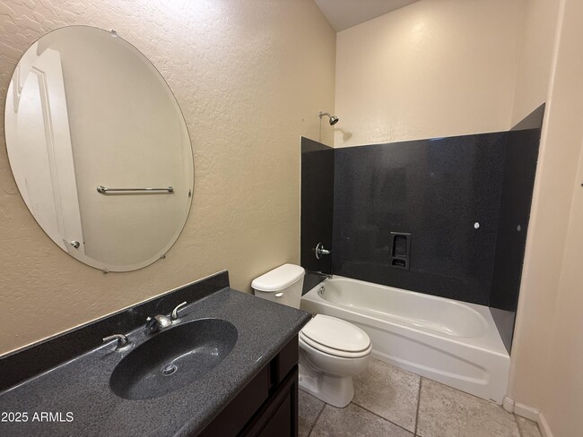 Building Photo - 2807 E Desert Broom Pl