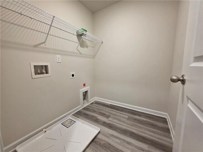 Building Photo - 4169 Oakwood Ter Ct