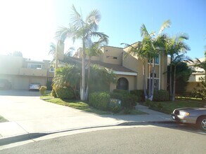 Building Photo - 17762 Paseo Cir