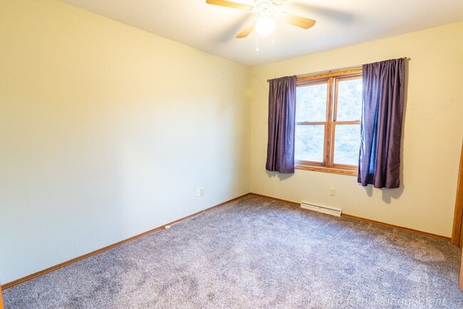 Building Photo - 731 Matts Dr