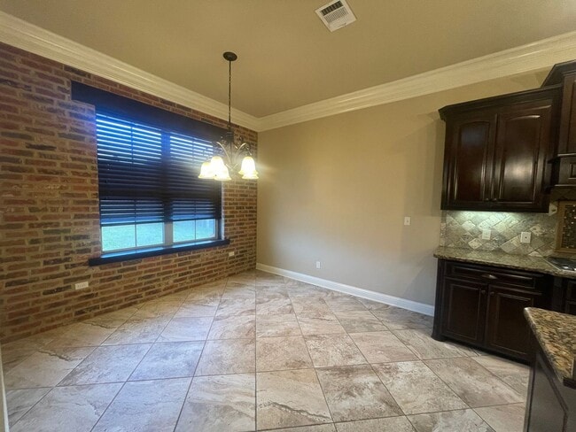 Building Photo - North Bossier Beauty in Tiburon Subdivision