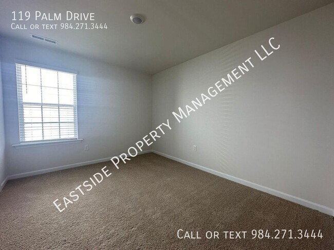 Building Photo - 119 Palm Dr
