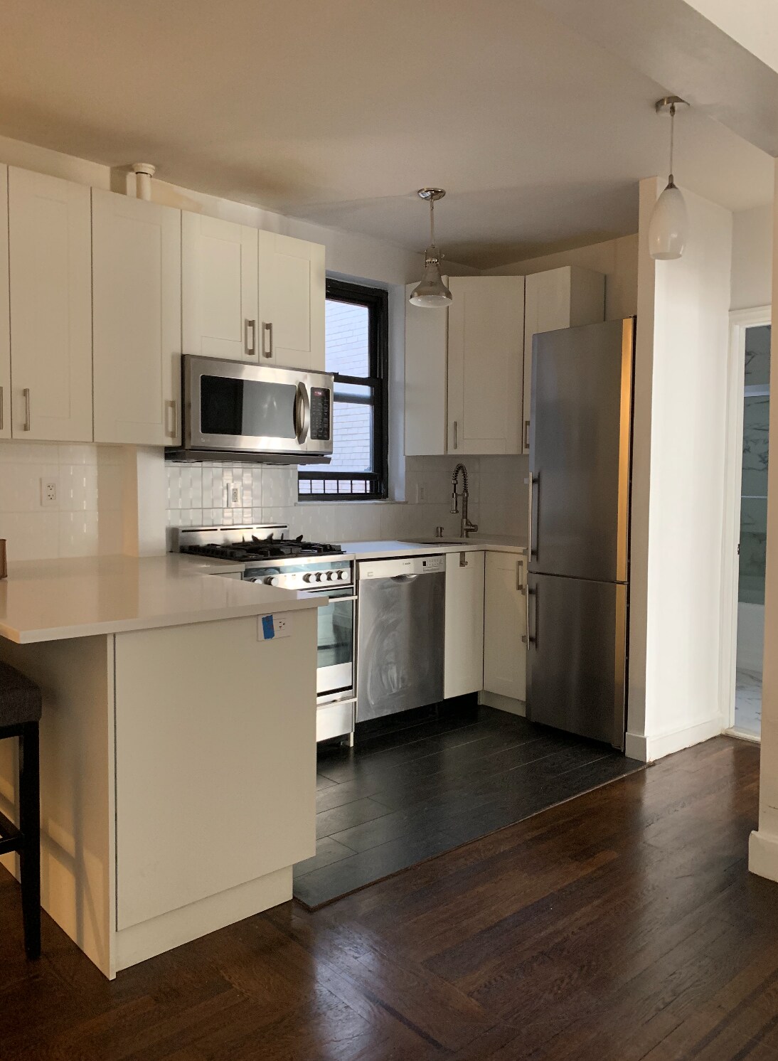 KITCHEN - 208 E 28th St