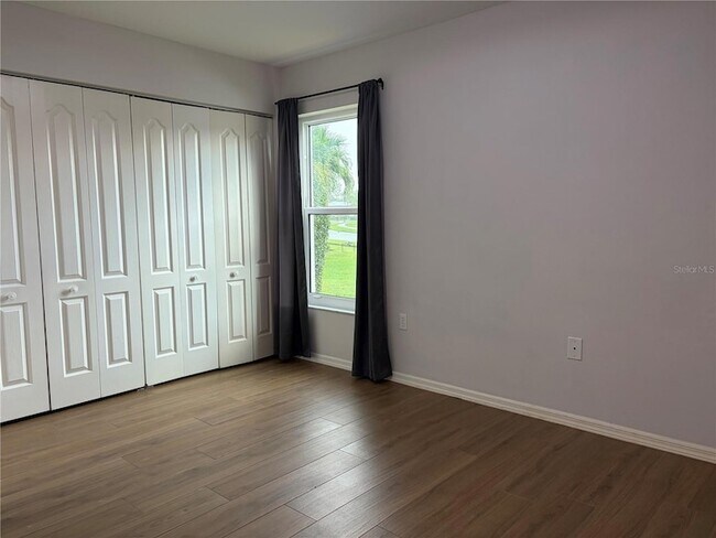 Building Photo - 5828 Sandy Pointe Dr