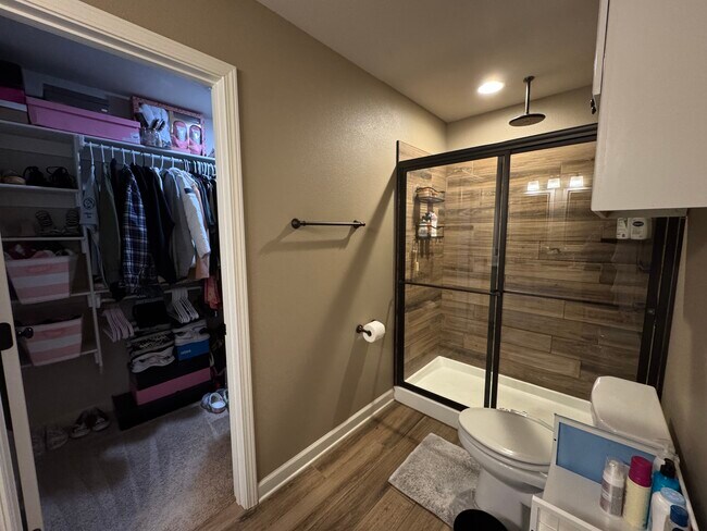 Building Photo - 21 Kasidyann Ct