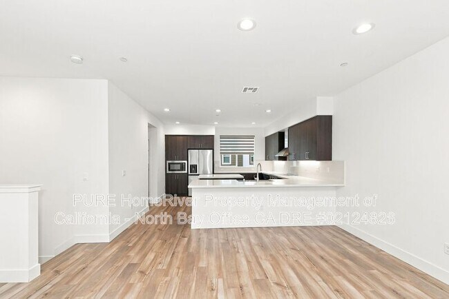 Building Photo - 295 Gambrel Cir