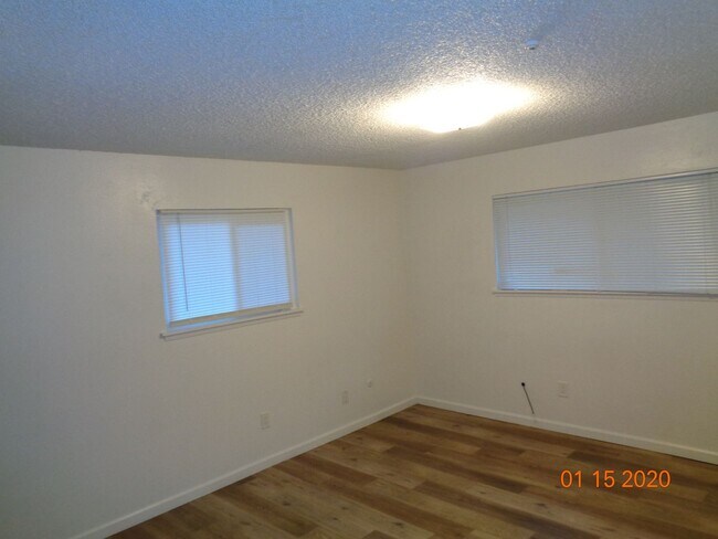 Building Photo - 7101 Avenida Cala