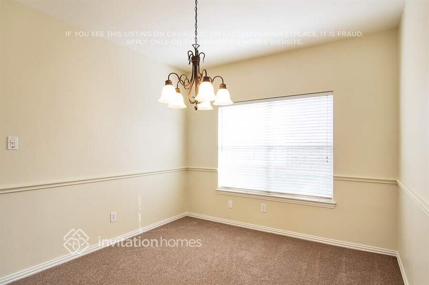 Building Photo - 1312 W Branch Hollow Dr