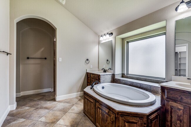 Building Photo - Beautiful 3 Bedroom with Bonus Media Room