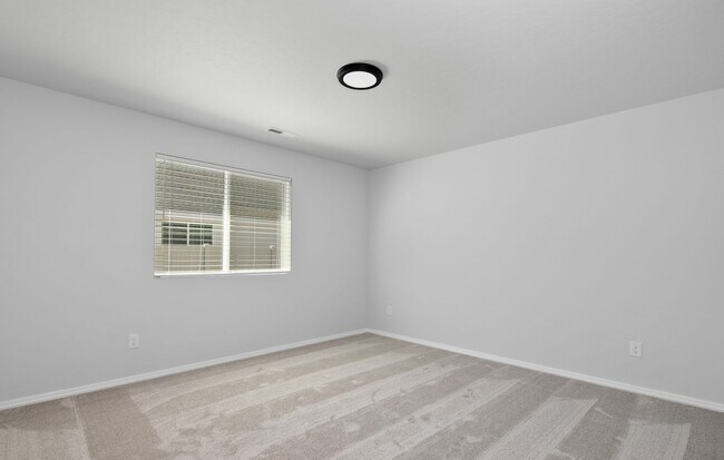 Building Photo - $200.00 Move in Special for September / Oc...
