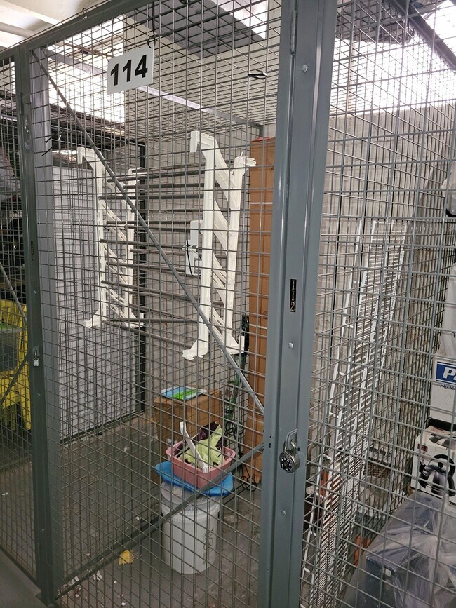 Building Photo - 1308 Clifton St NW