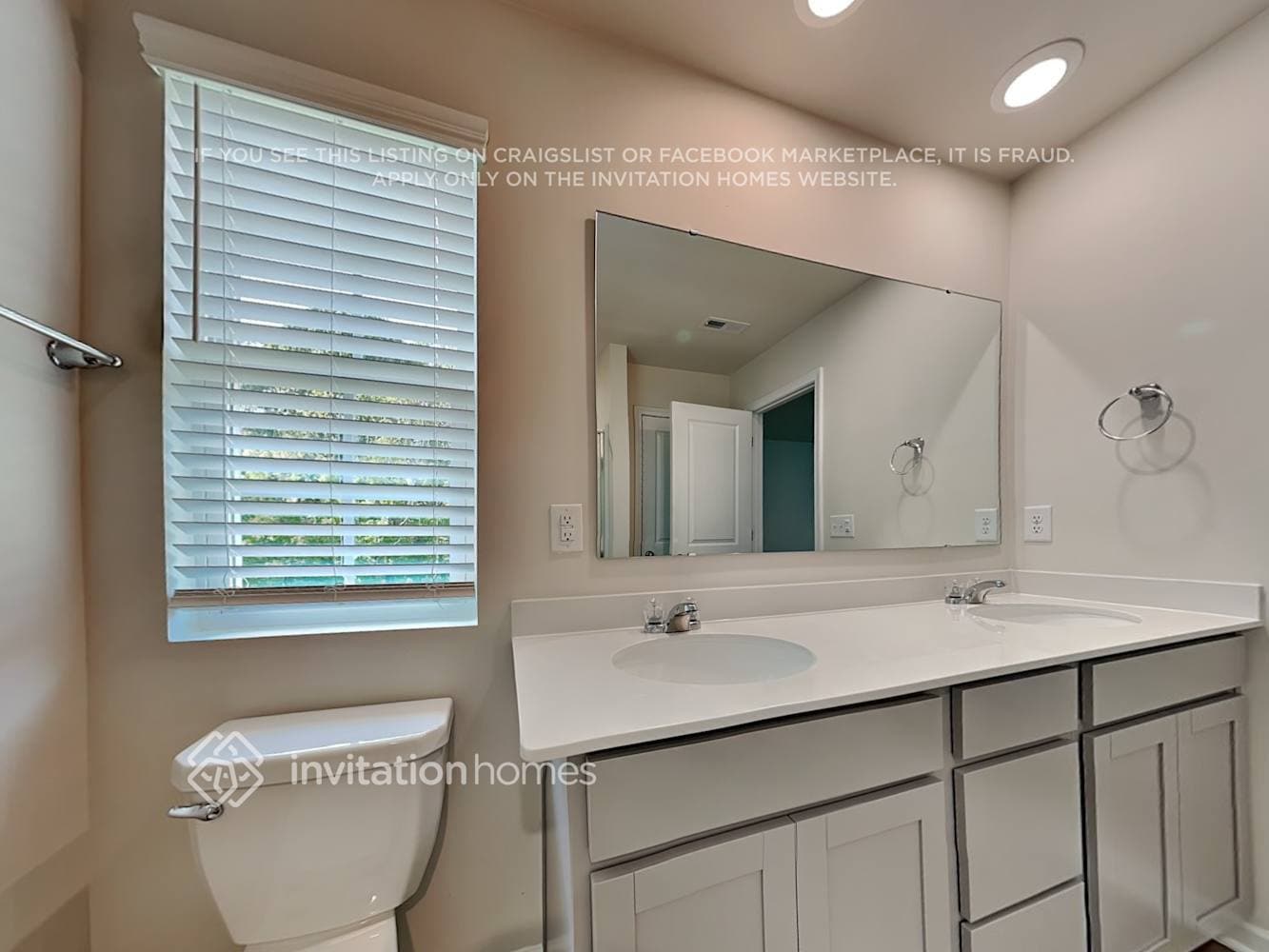 Building Photo - 7300 Olive Coast St