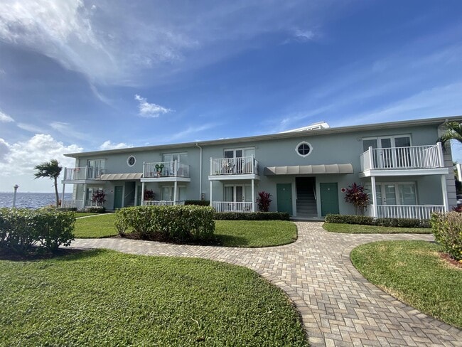 Primary Photo - 3334 N Key Dr