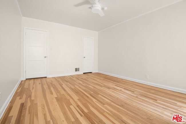 Building Photo - 405 Shirley Pl