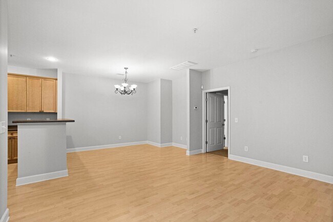 Building Photo - 8441 Callabee Way
