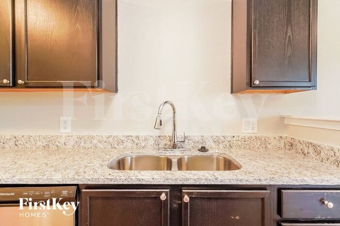 Building Photo - 6514 Redland Way