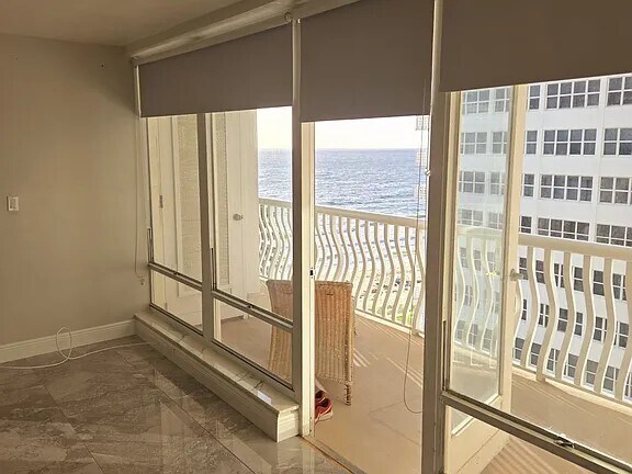 Floor to Ceiling Windows - 4020 Galt Ocean Dr
