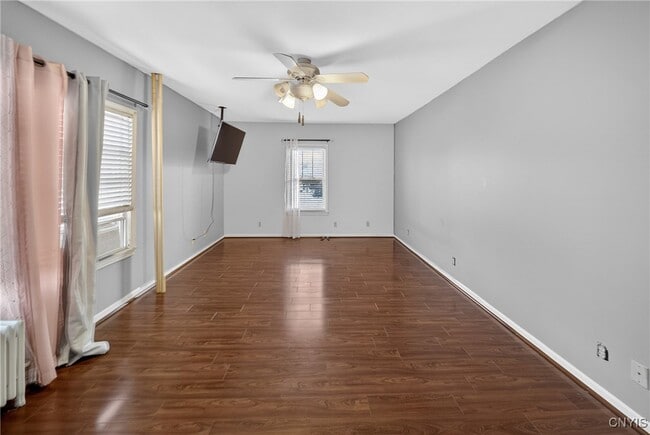 Building Photo - 2340 Court St