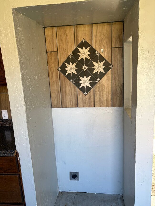 Building Photo - Cute two bedroom home for rent