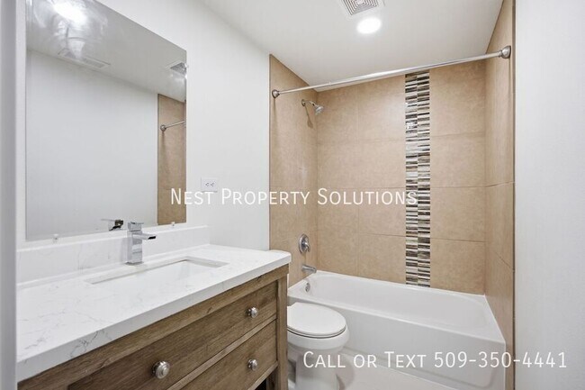 Building Photo - 912 S Alderwood Dr
