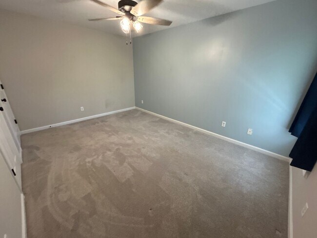 Building Photo - 4 Bedroom | 3 Bathroom Apex Home with Fenc...