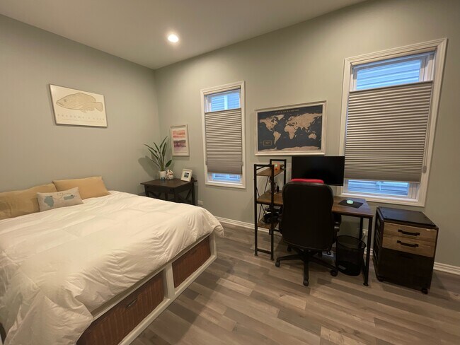 2nd Bedroom - 2717 N Artesian Ave