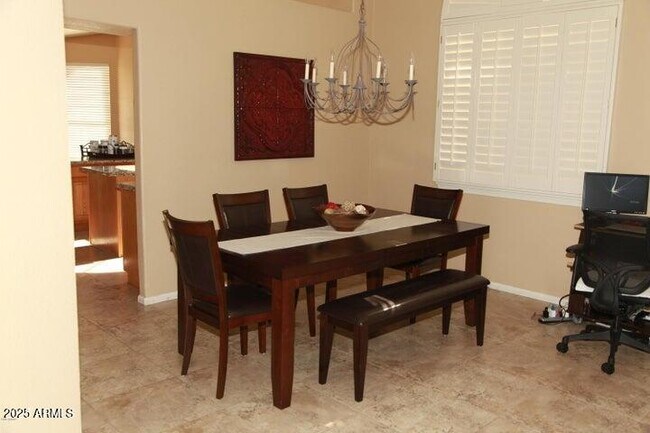 Building Photo - 9113 E Palm Tree Dr