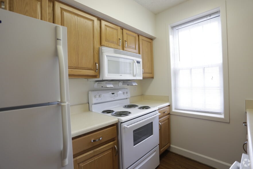 Gates of Ballston 4108 4th St N Arlington VA 22203 Apartment Finder