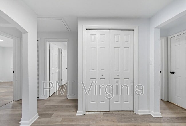 Building Photo - 2226 Florida Ave