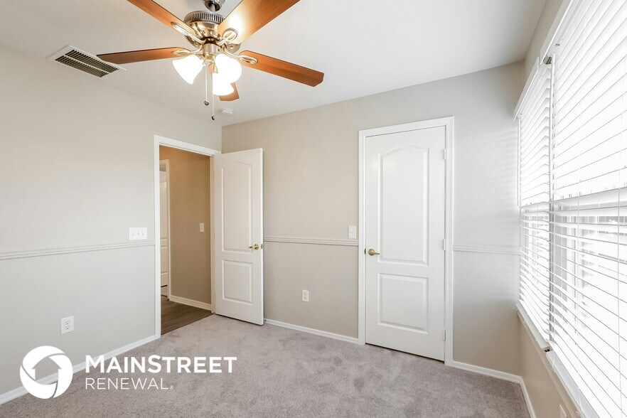 Building Photo - 17145 W Statler St